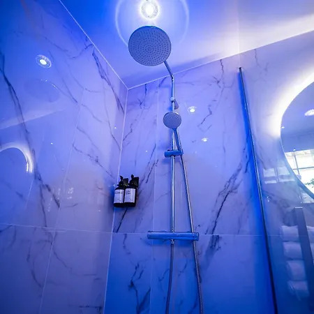 شقة Beautiful Skyline 30 Minutes From Paris! *